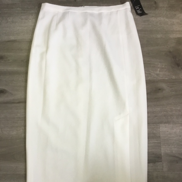 LE SUIT Winter White two piece belted suit jacket and midi skirt suit size 8 NWT - Picture 2 of 12
